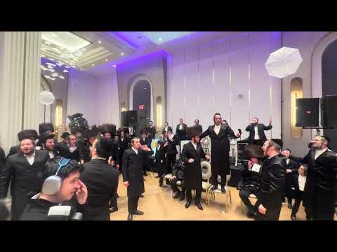 Avrumi Berko on the keys & Shea Berko Yisroel Duvid Kupil & Indig