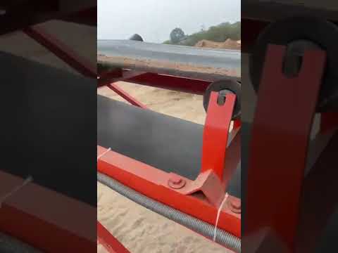 Vibrating sand screening machine