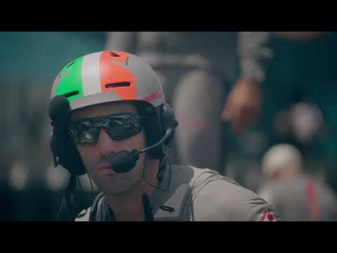 prada luna rossa FORZA RAGAZZI