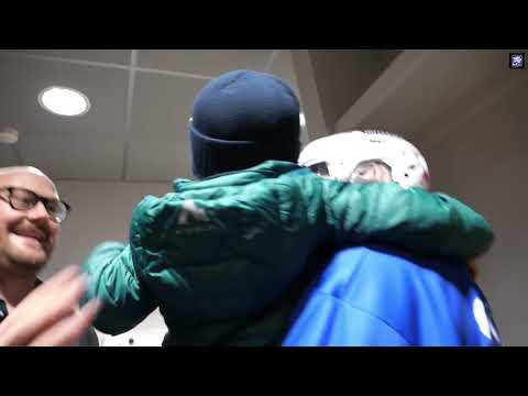 Häng med in i omklädningsrummet efter seriesegern 💙🥰