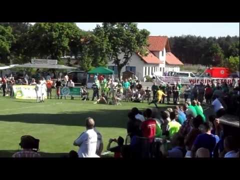 Medizin Uchtspringe Altmarkpokalsieger "Kopfballungeheuer Mani" 2:0 gegen Uenglingen