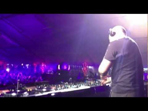 John O'Callaghan's Massive Intro @ ASOT550 Los Angeles @ Beyond Wonderland (from the DJ booth)