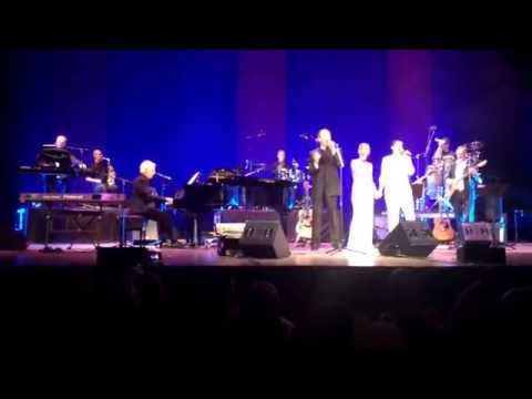 Oliver Dragojević - Los Angeles 17. May 2014 - Nina Badrić Tedi Spalato - Vjeruj u Ljubav