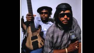 The Revolutionaries - Jumbee