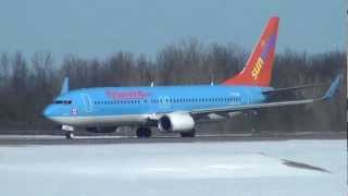 Sunwing Airlines Boeing 737-800 Takeoff from Ottawa