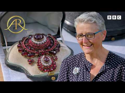 Inherited From Royalty? 175-Year-Old Garnet Set Leaves Expert in Awe | BBC Antiques Roadshow UK