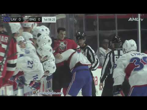 Michael Pezzetta vs Brandon Baddock