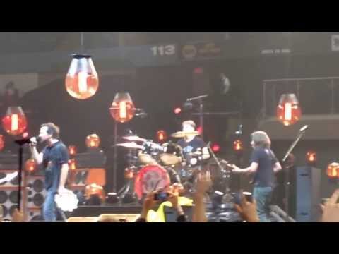 Pearl Jam - Baba O'Reily 10/16/13