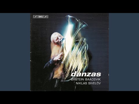 Tres Danzas: III. Vivace