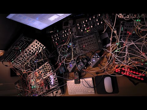 Modular Synth Minimal Ambient - Rain Etcher - Chaotic Arpeggios