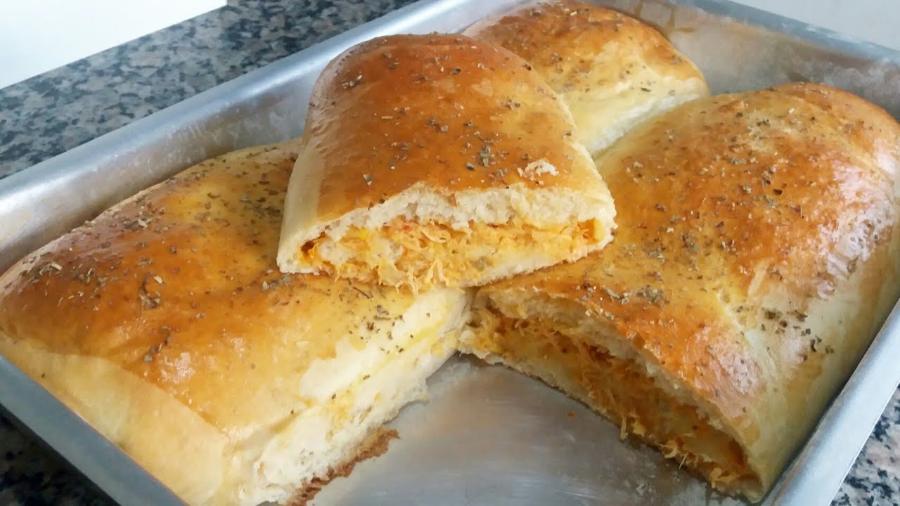 Pão Recheado com Frango Cremoso | Fácil de fazer