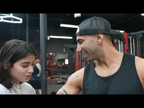 Sara Saffari Height