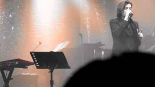 Benjamin Biolay @Parc Expo de Villefranche-sur-Saone - &quot;Dans la merco Benz&quot; (11.12.2010)