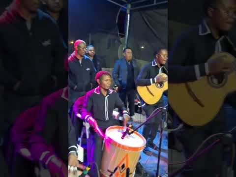 Solo sin ti en vivo, cominudad de Cuesaca Bolívar Carchi-Ecuador