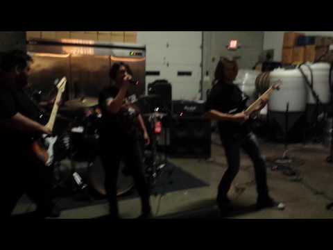 Satan's Hallow - Still Alive (live)