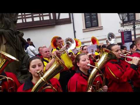 Fanfarenzug Neuhof und unsere Freunde de Zwiebels mit der kleinen Kneipe