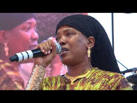 Dezarie with Ron Benjamin and Band Reggae on the River August 6 2017 whole show