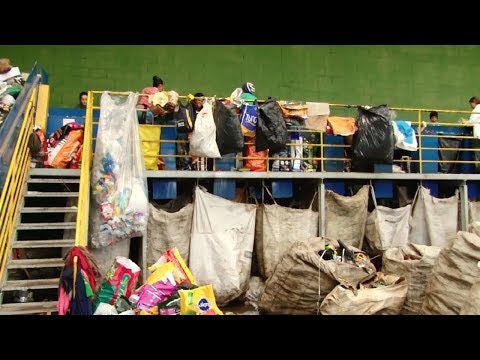Aumento no consumo de plástico traz preocupação a ambietalistas