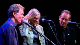 eTown Exclusive: On-Stage Interview with Aimee Mann & Ted Leo / The Both