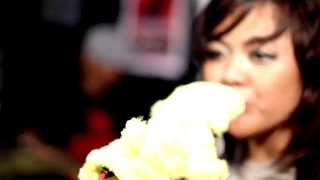 Download lagu My Pet Sally feat Melanie Subono - Indonesia Satu mp3