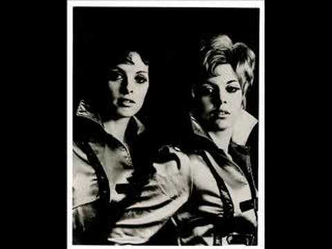 The Caravelles-  'Dawning of the Day'  (1968)