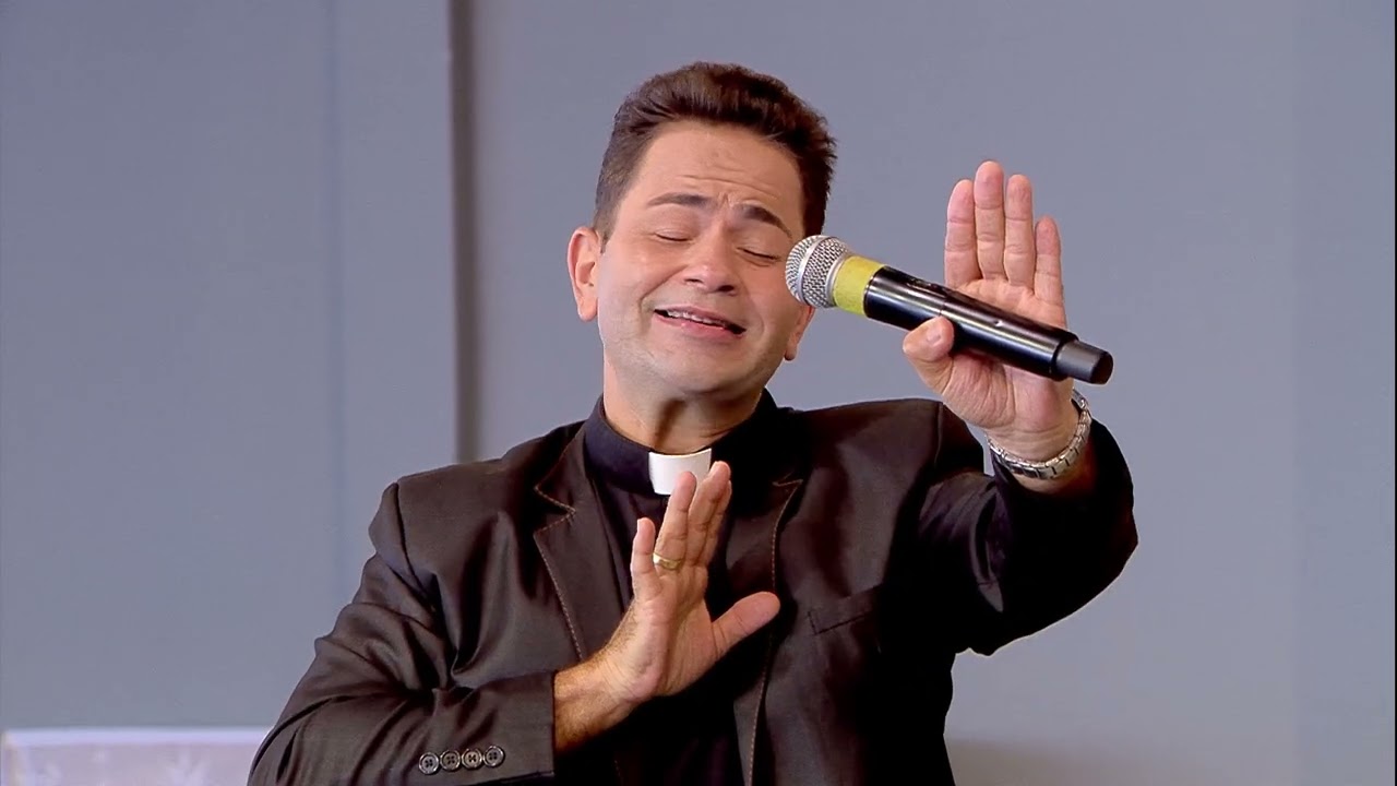 Ele cura os que tem o coração ferido e cuida-lhes das chagas - Padre Cleberson Evangelista (05/11/23