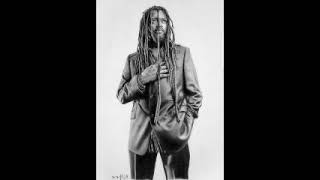 Download lagu CRAZY WORLD, mu kinyarwanda by Lucky Dube/ isi yasaze/ much respect to Dube mp3