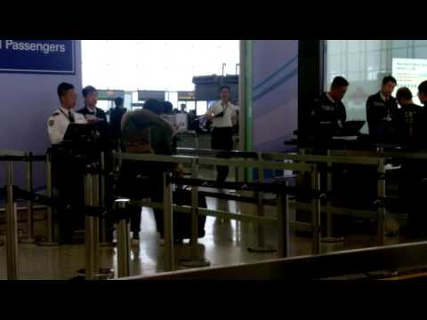 FTISLAND in hongkong airport 22-01-2017 (2)