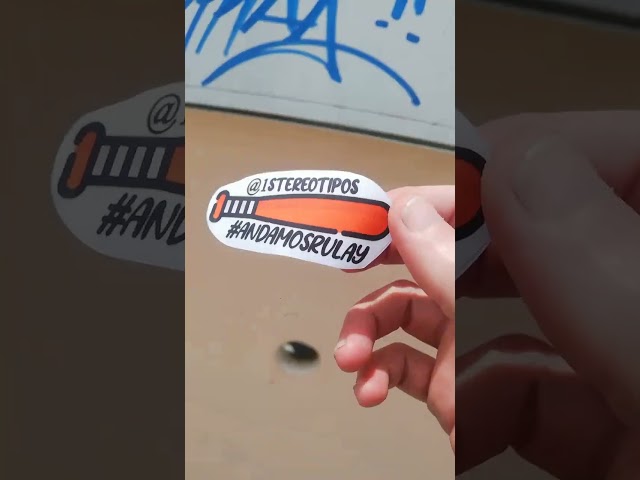 Vídeo relacionado con Moda Callejera Pegatinas, 300 Piezas Cool Stickers Pack para Adultos, Adolescentes, Graffiti Mark Vinilo impermeables Pegatinas para Monopatín, Guitarra, Ordenador