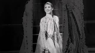 ?芹香斗亜　宙組トップ