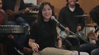 Download lagu danilla - berdistraksi mp3