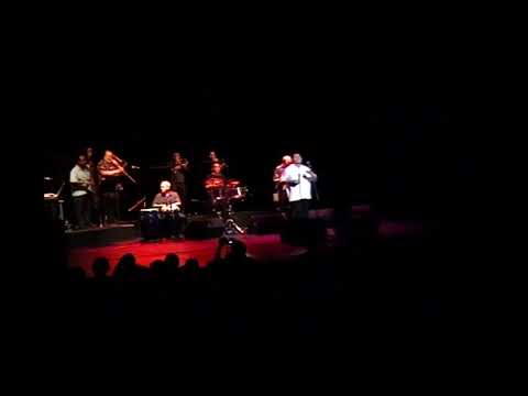 Cogele el gusto - Wayne Gorbea