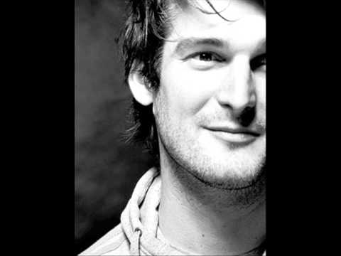 Újonc - Valakinek a szerelmei