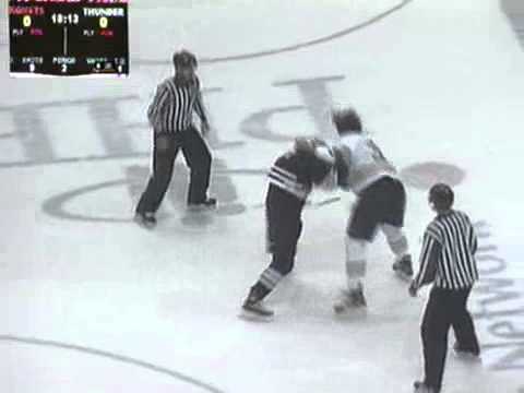 Garrett Klotz vs Dustin Molle