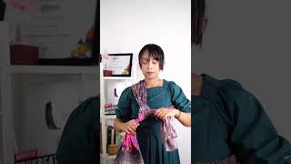 Download lagu A safer way to carry a baby using a sarong mp3