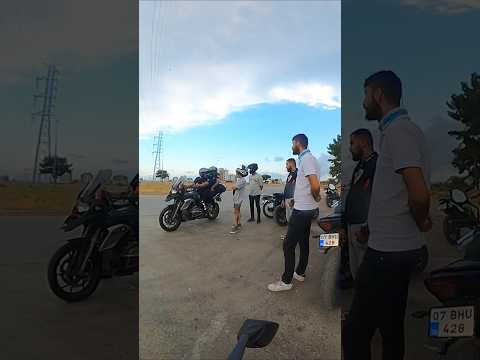 Sweet conversations with the officer.. #motor #motorbike #motorcycle #r7 #yamahar25 #motovlog #4VCI