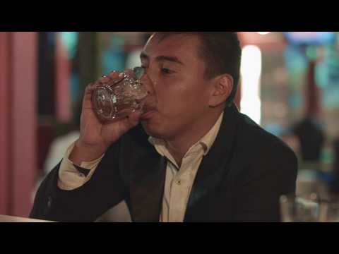 Ni Que Valieras Tanto- Chicago 5 (Video Oficial)