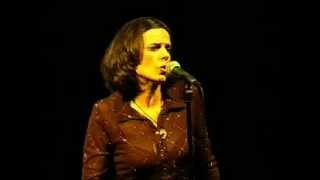 Anna F poétiquement modifié - en concert au Festival 2002 Avignon au B9