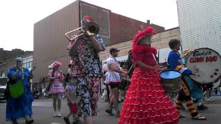 preview picture of video 'Eveleth Clown Band 2014'