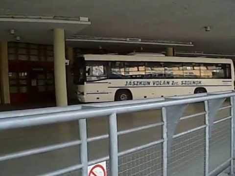 Szolnok, Autóbuszállomás, Pelikán Bevásárló Központ