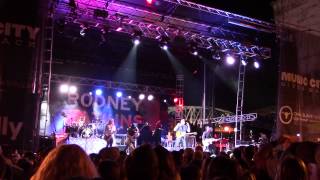 Rodney Atkins It&#39;s America Live from CMT Awards Nashville, TN