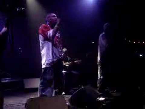 Papa Tank feat Titice 1 Day - Madinina live Cabaret sauvage