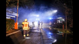 Dachkonstruktion im Industriepark Rhön steht in Flammen