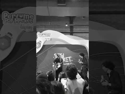 Live Perform Sesi Potret - Enau ft Ari Lesmana (Perfume Pop Market)