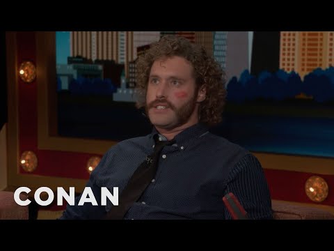 How T.J. Miller Picks His “Silicon Valley” Facial Hair | CONAN on TBS