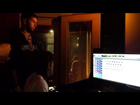 Anuel en el Estudio 🎧 ¿Ley seca?😱