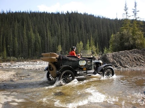 La vuelta al mando en un Ford T 1915