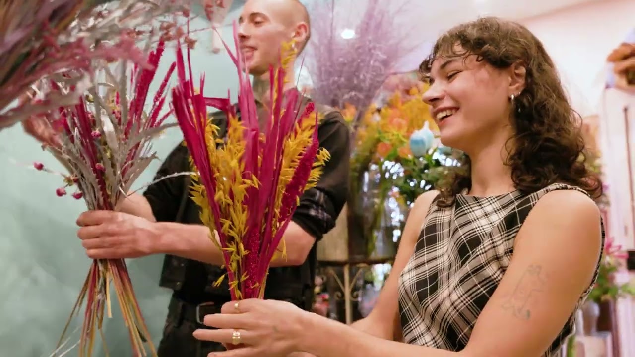 Créez votre bouquet de fleurs séchées avec Lily - Vidéo