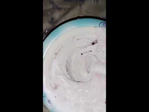 3 ingredients sy chocolate ice cream bnaen| by Moomal #youtubeshorts