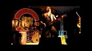 Video MASTABA - Howling Pitbulls 2012